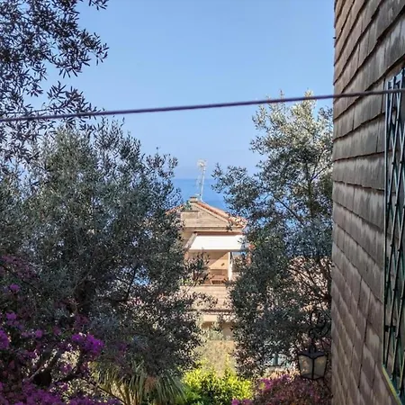 Apartment Ancient Olive Tree Bogliasco